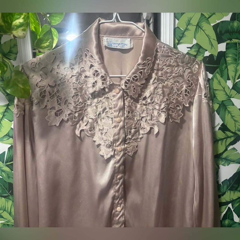 Vintage Mapssy New York champagne blouse